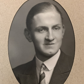 Photograph of Sidney Saxton